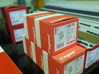 Lot legrand - afbeelding 14 van  17