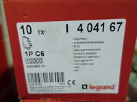 Lot legrand - afbeelding 15 van  17