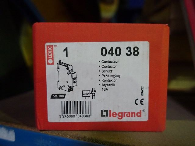 Lot legrand - afbeelding 10 van  17