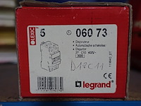 Lot legrand - afbeelding 15 van  17