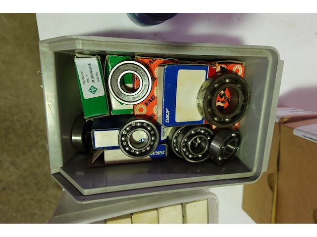 Lot machine- onderdelen (rollagers, asverwijderaars voor poelie…) - afbeelding 2 van  12