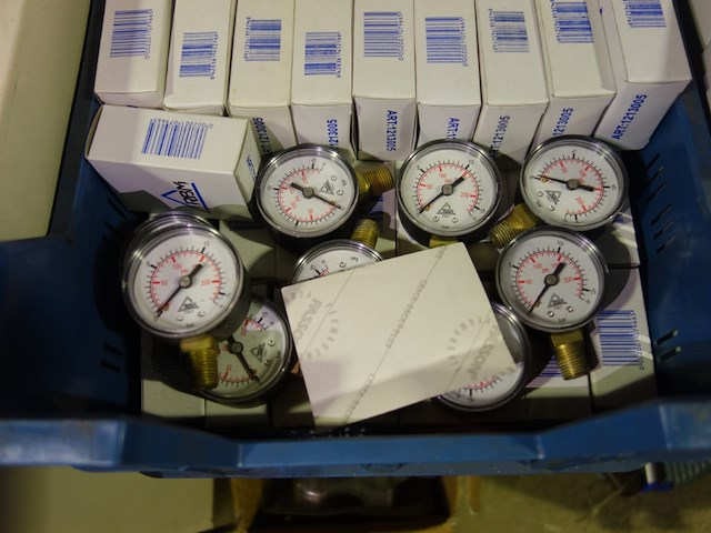 Lot manometers (60 stuks) - afbeelding 1 van  2
