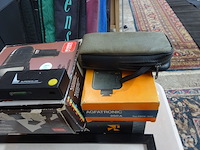 Lot materiaal foto + - afbeelding 1 van  2