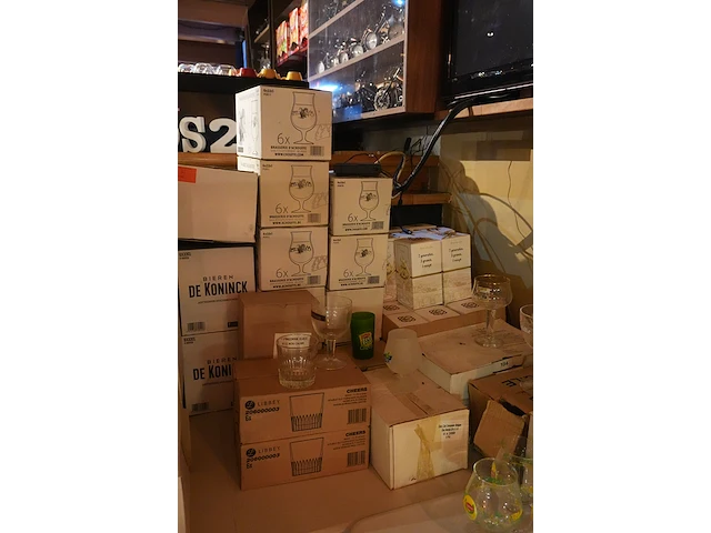Lot merkglazen (leffe, orval, grimbergen, jupiler, la chouffe, palm, kriek max ...) - afbeelding 3 van  21