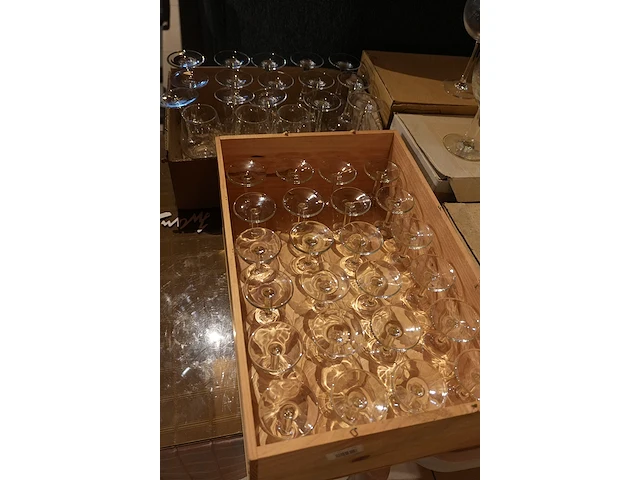 Lot merkglazen (leffe, orval, grimbergen, jupiler, la chouffe, palm, kriek max ...) - afbeelding 19 van  21