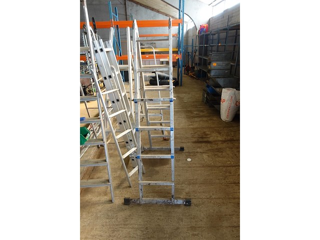Lot met 8 ladders - afbeelding 3 van  10