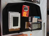 Lot met deurbel met camera, deuralarm en bel - afbeelding 1 van  4