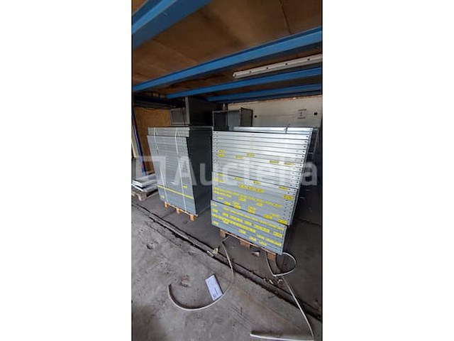 Lot meta legbordstellingen 23m+ palletstelling 13m gedemonteerd. - afbeelding 4 van  9