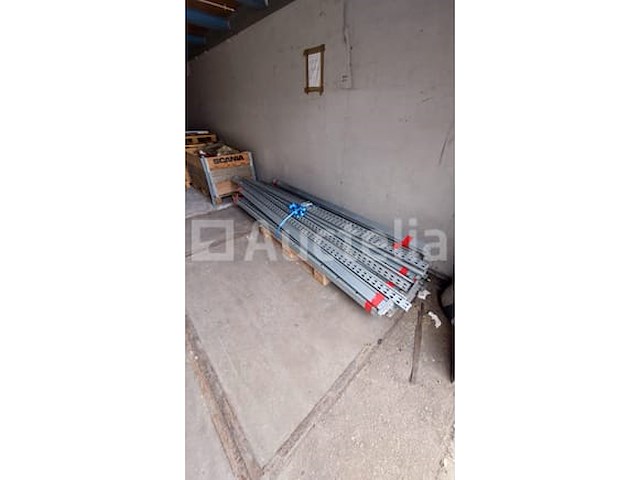 Lot meta legbordstellingen 23m+ palletstelling 13m gedemonteerd. - afbeelding 6 van  9