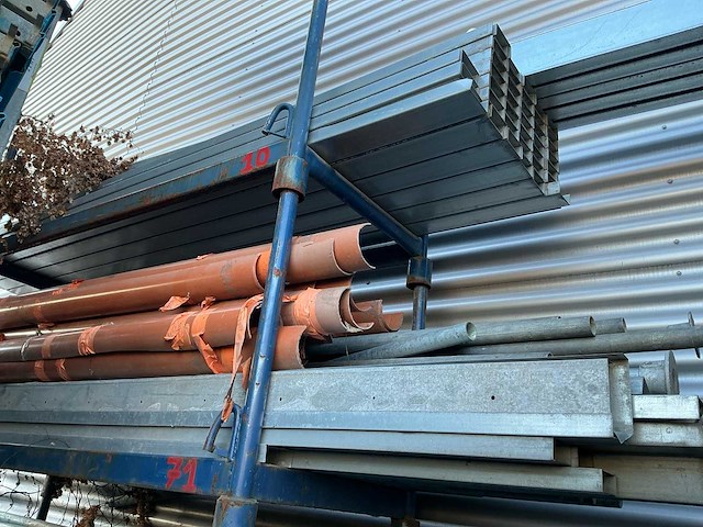 Lot metal studs - afbeelding 2 van  6