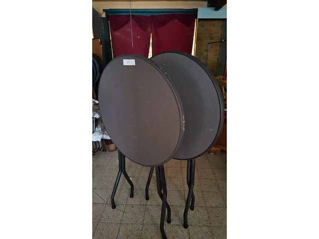 Lot metalen rekken - afbeelding 1 van  1