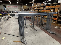 Lot metalen schragen - afbeelding 1 van  4