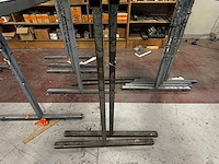 Lot metalen schragen - afbeelding 2 van  2