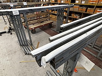 Lot metalen schragen - afbeelding 1 van  1