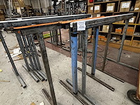 Lot metalen schragen - afbeelding 1 van  2