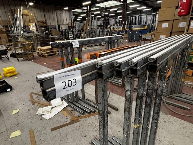 Lot metalen schragen - afbeelding 2 van  2