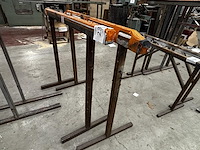 Lot metalen schragen - afbeelding 1 van  2