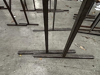 Lot metalen schragen - afbeelding 2 van  3