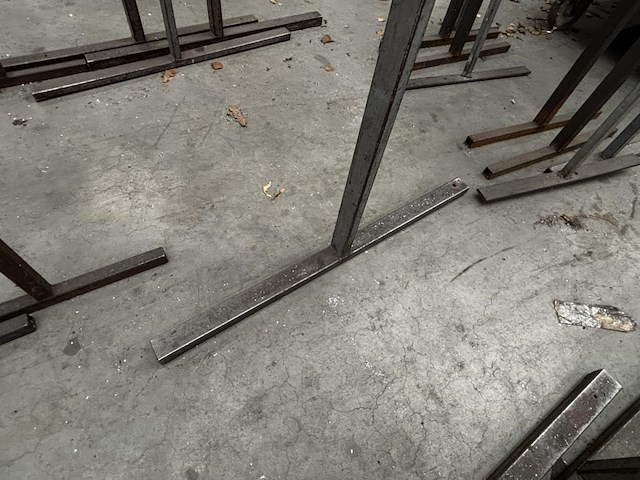 Lot metalen schragen - afbeelding 3 van  3