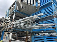 Lot metalen steigeronderdelen