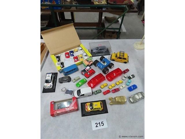 Lot miniaturen en divers - afbeelding 1 van  7