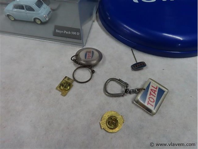 Lot miniaturen en divers - afbeelding 10 van  12