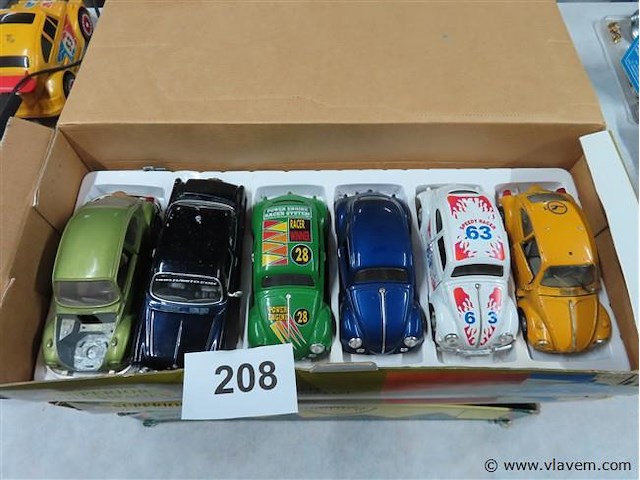 Lot miniaturen voor onderdelen - afbeelding 1 van  4