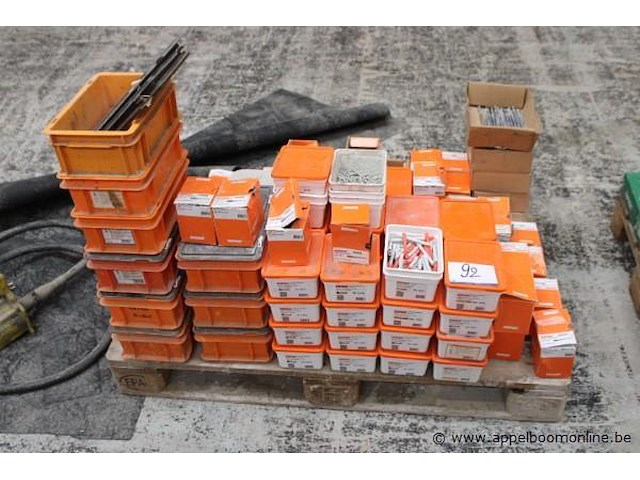 Lot montagematarialen borgh - afbeelding 1 van  2
