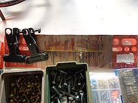 Lot montagemateriaal - afbeelding 11 van  14