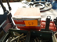 Lot montagemateriaal - afbeelding 12 van  14