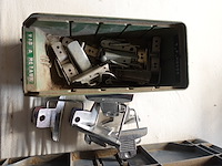 Lot montagemateriaal - afbeelding 2 van  14