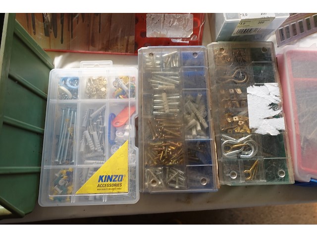 Lot montagemateriaal - afbeelding 8 van  14