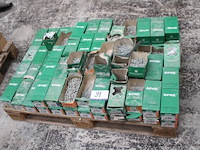 Lot montagematerialen spax - afbeelding 1 van  2