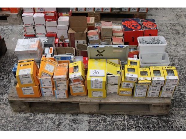 Lot montagematerialen - afbeelding 1 van  3