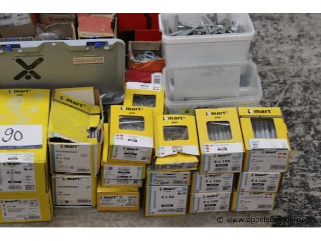 Lot montagematerialen - afbeelding 2 van  3