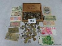 Lot munten en briefgeld - afbeelding 1 van  7