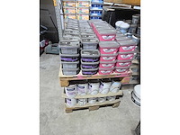 Lot muurverf 3 palletten - afbeelding 1 van  8