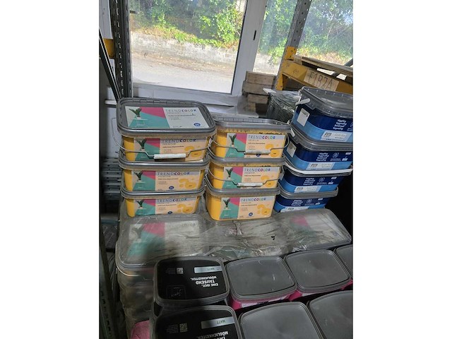 Lot muurverf 3 palletten - afbeelding 3 van  8