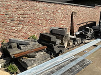 Lot natuursteen - afbeelding 1 van  6
