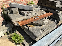 Lot natuursteen - afbeelding 2 van  6