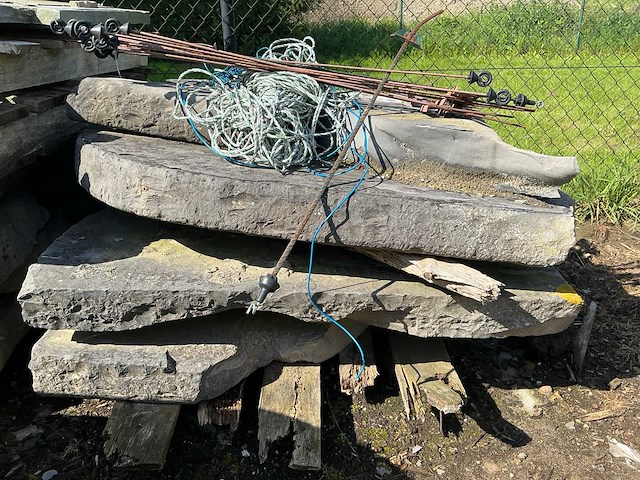 Lot natuursteen - afbeelding 5 van  8