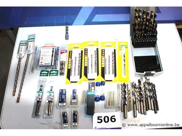 Lot nieuwe boren - afbeelding 1 van  4