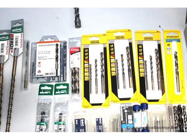 Lot nieuwe boren - afbeelding 2 van  4