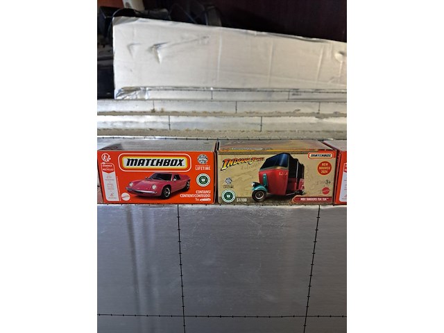 Lot nieuwe match box auto's in doos ongeopend 6 st - afbeelding 1 van  4
