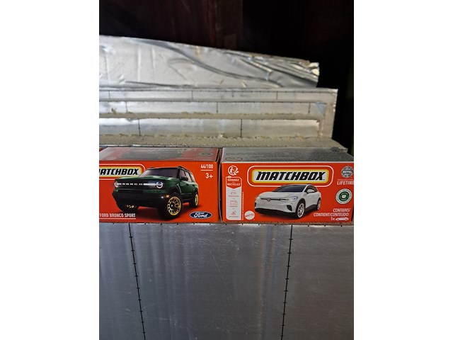 Lot nieuwe match box auto's in doos ongeopend 6 st - afbeelding 3 van  4