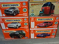 Lot nieuwe match box auto's in doos ongeopend 6 st - afbeelding 4 van  4
