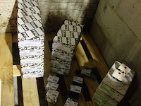 Lot niko - afbeelding 1 van  9