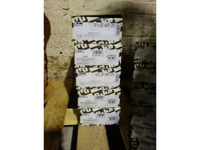 Lot niko - afbeelding 2 van  9