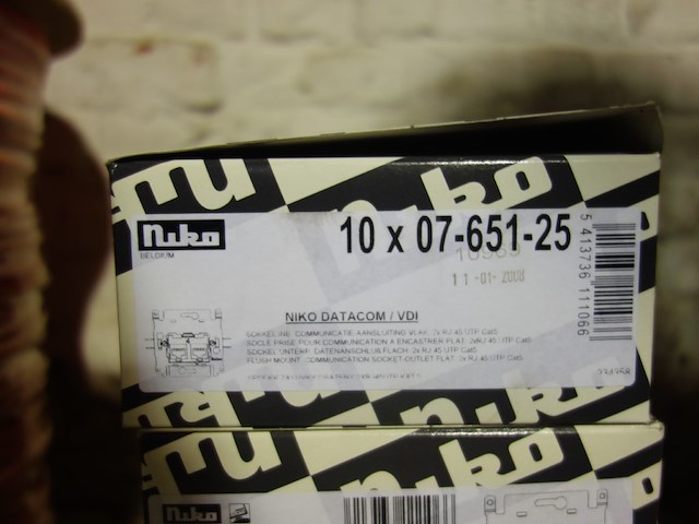 Lot niko - afbeelding 3 van  9