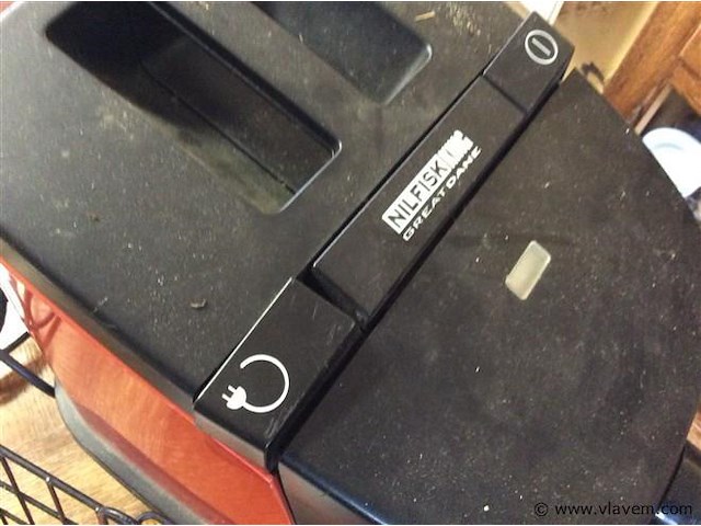 Lot oa stofzuiger nilfisk getest - afbeelding 2 van  3